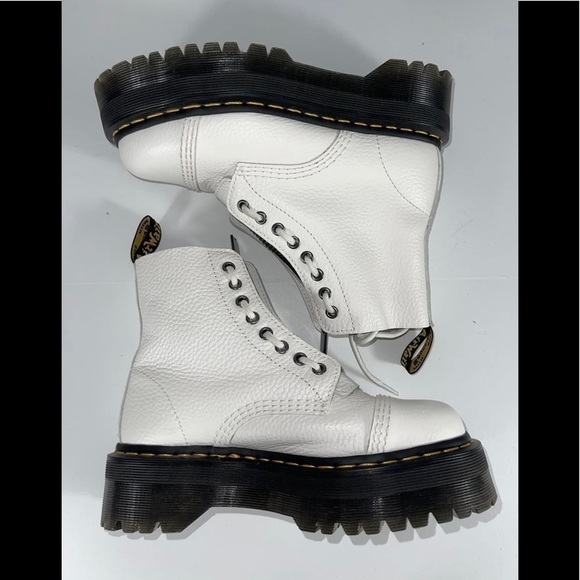 DR. MARTENS WOMEN’S SINCLAIR MILLED NAPPA LEATHER PLATFORM BOOTS WHITE SZ- 7 .US - Picture 7 of 12